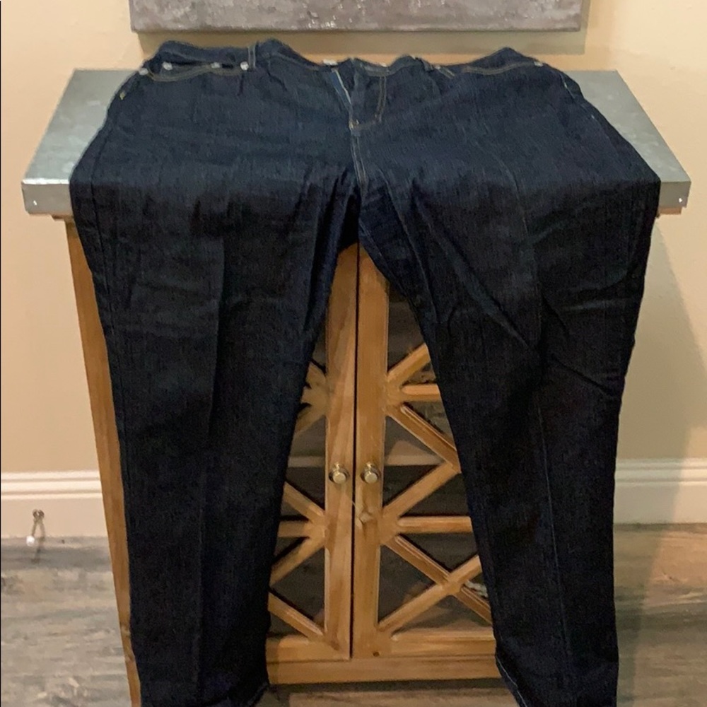 Jeans - Picture 5 of 5